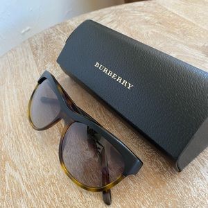 Women’s Burberry Sunglasses